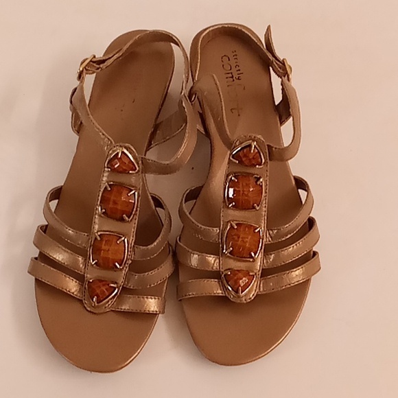 Strictly COMFORT Summer Party Size 8M Gold Color with bronze big studs #148 - Picture 1 of 10